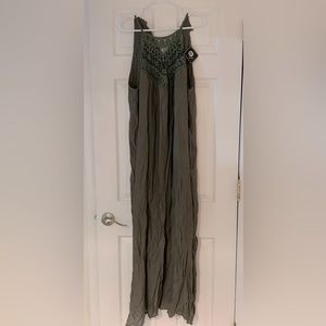 Womens Maxi dress. Dark green, beautiful embroidery around the top. NWT